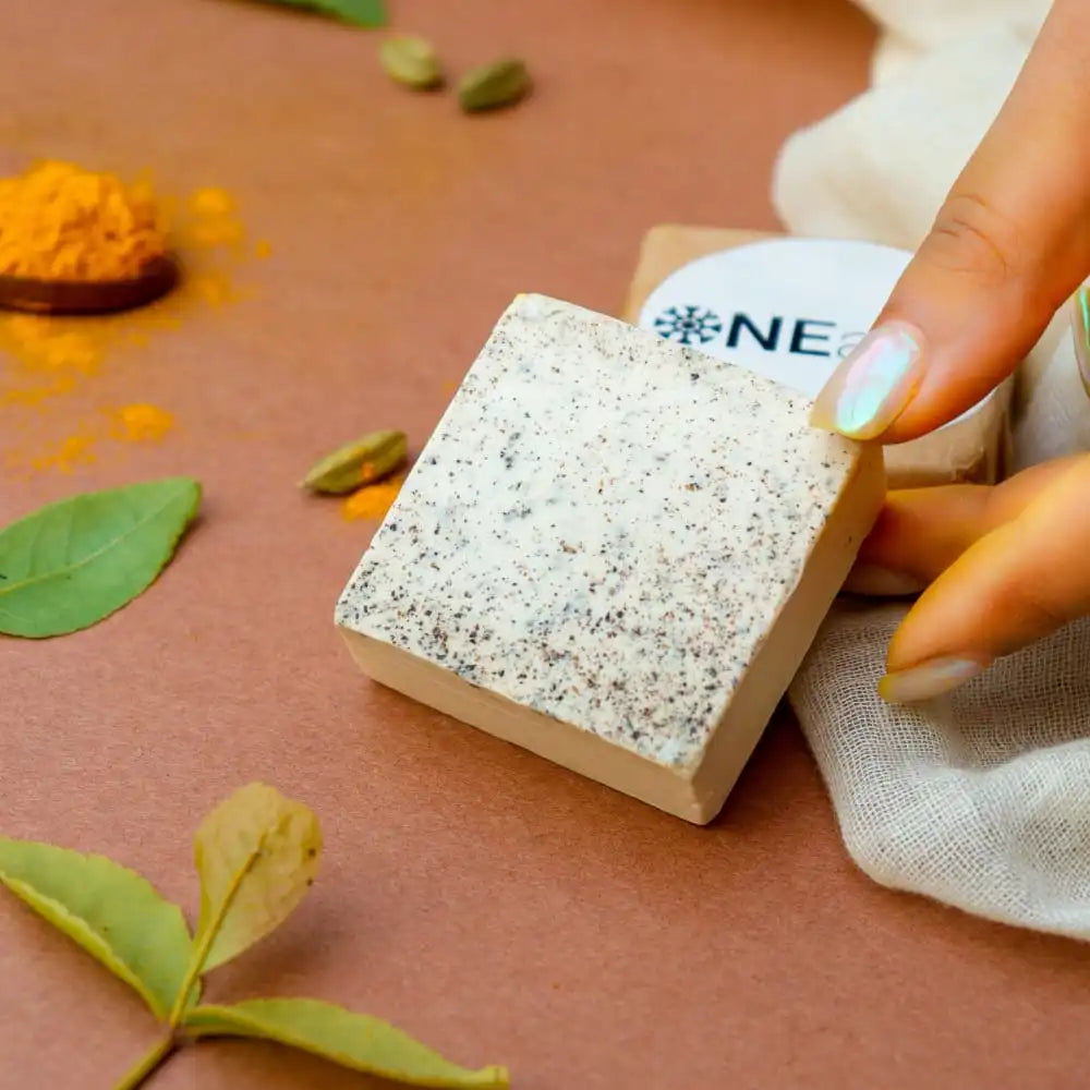 Wild Turmeric & Cardamom Night Ubtan Cleanser | ONEarth