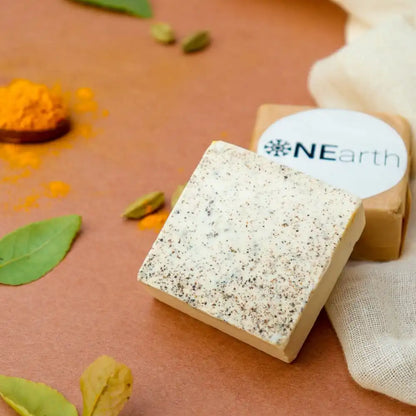 Wild Turmeric & Cardamom Night Ubtan Cleanser | ONEarth