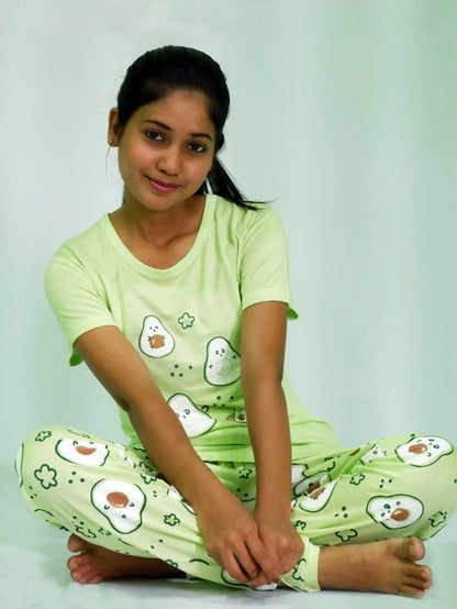 Best Night Wear-Avocado Print T-shirt & Pant Night Dress in Lettuce Green | Playout | earthbased.in | 01 