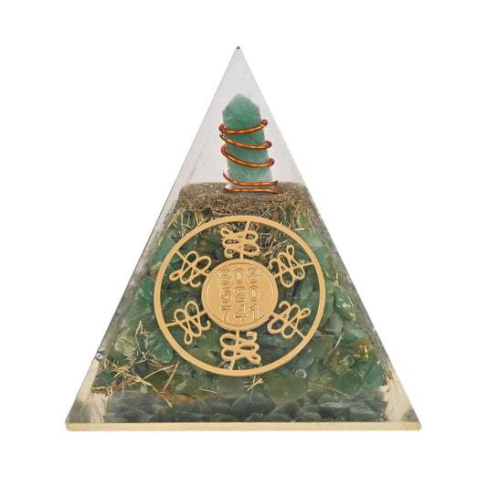Green Jade Pyramid – Harmony, Luck & Abundance Amplifier