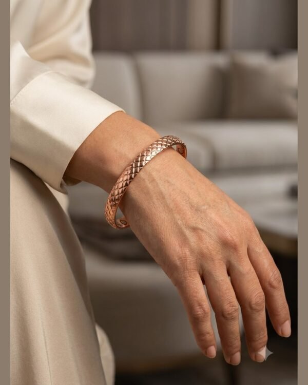 Diamond-Cut Copper Kada